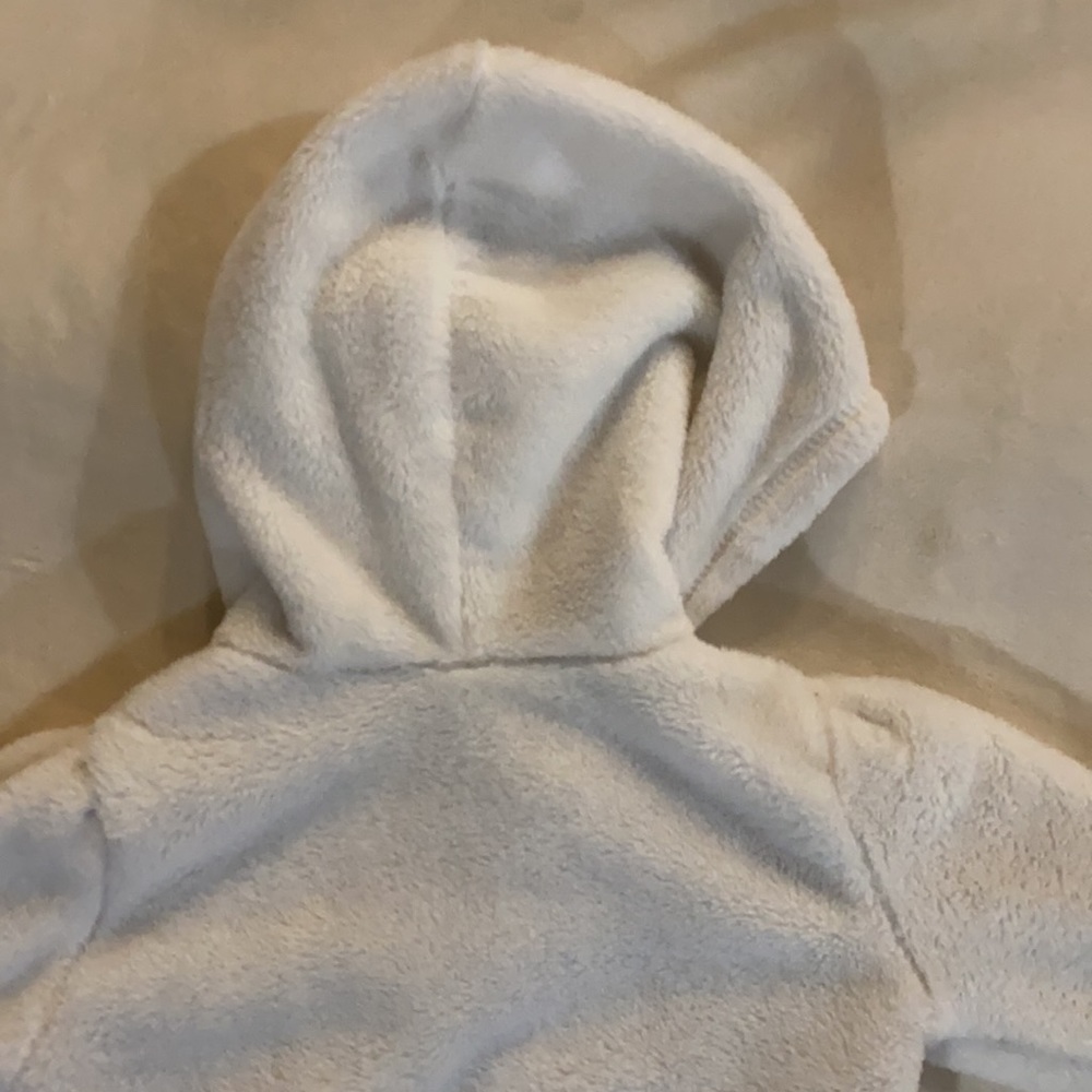 Carter’s soft pullover - Picture 12 of 13